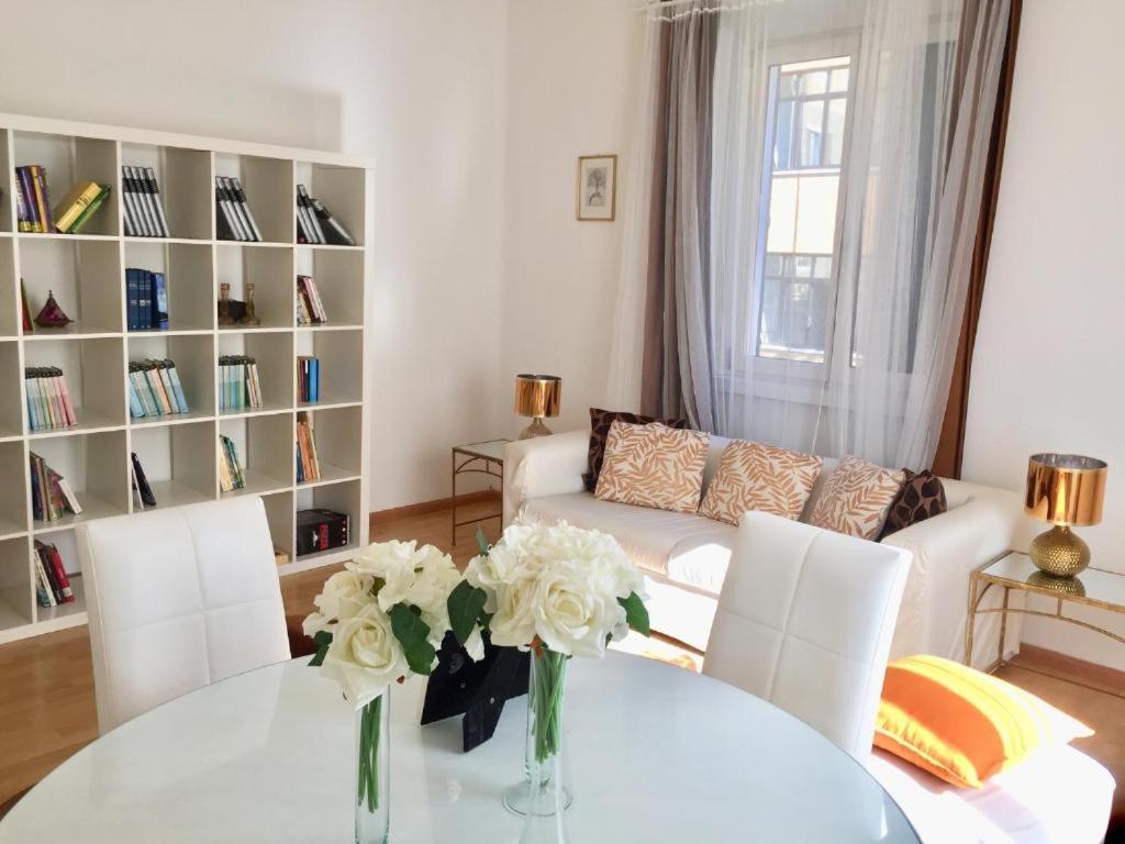Glow G Apartment Bolzano Luaran gambar